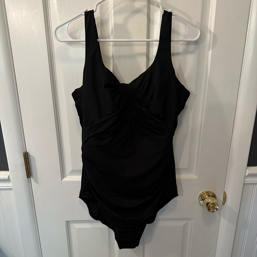 Lands End — black bathing suit — 18D with underwire